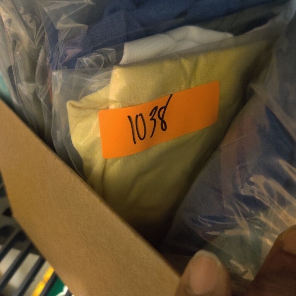 Disney Shirt Girls XL 15/17 Yellow The Lion King Hakuna Matata Casual Cartoon - Picture 7 of 7